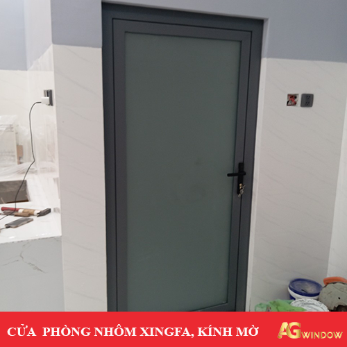 Cửa phòng nhôm xingfa nhập khẩu kính mờ